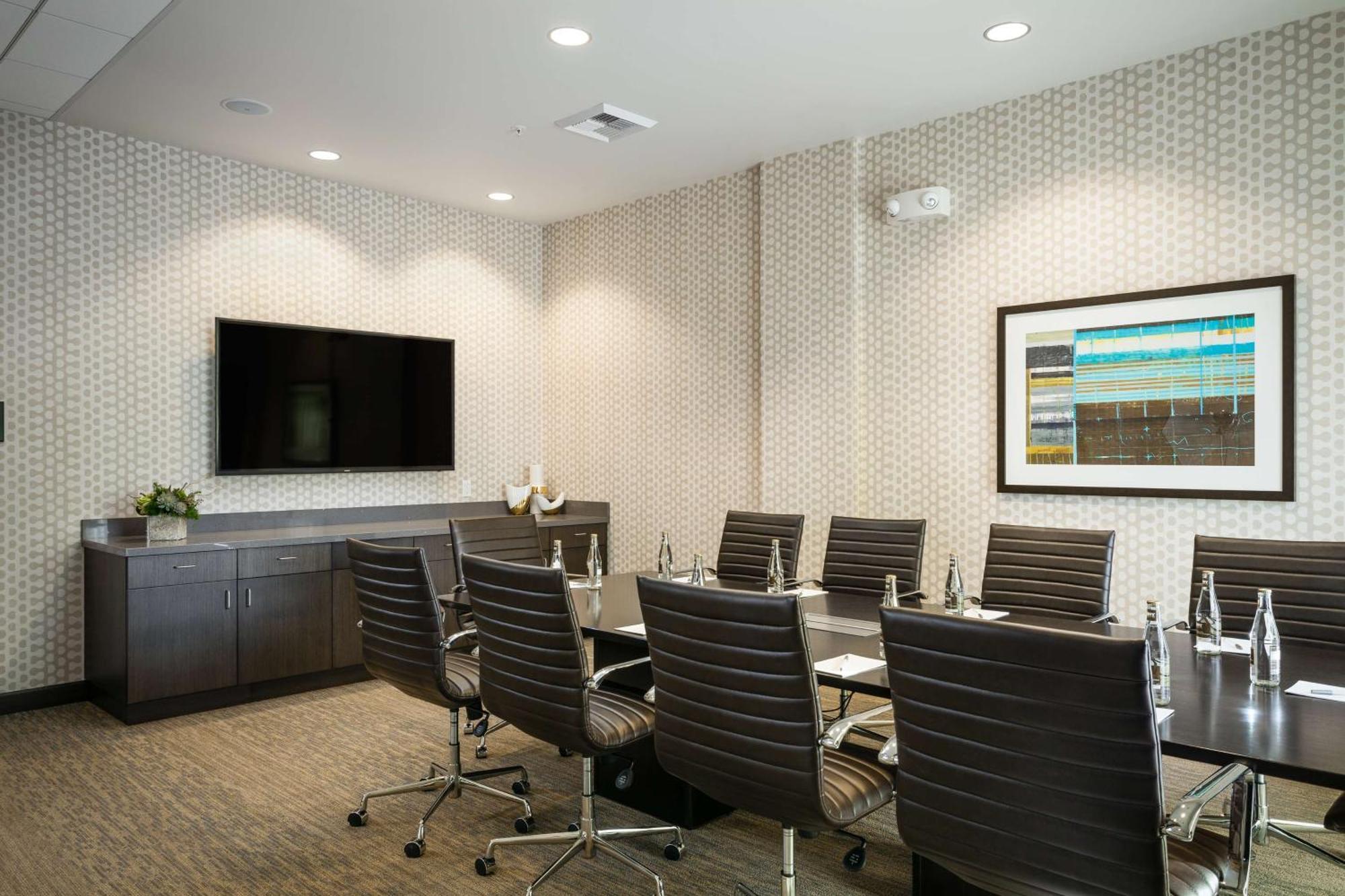 Hampton Inn & Suites By Hilton Seattle/Northgate Bagian luar foto